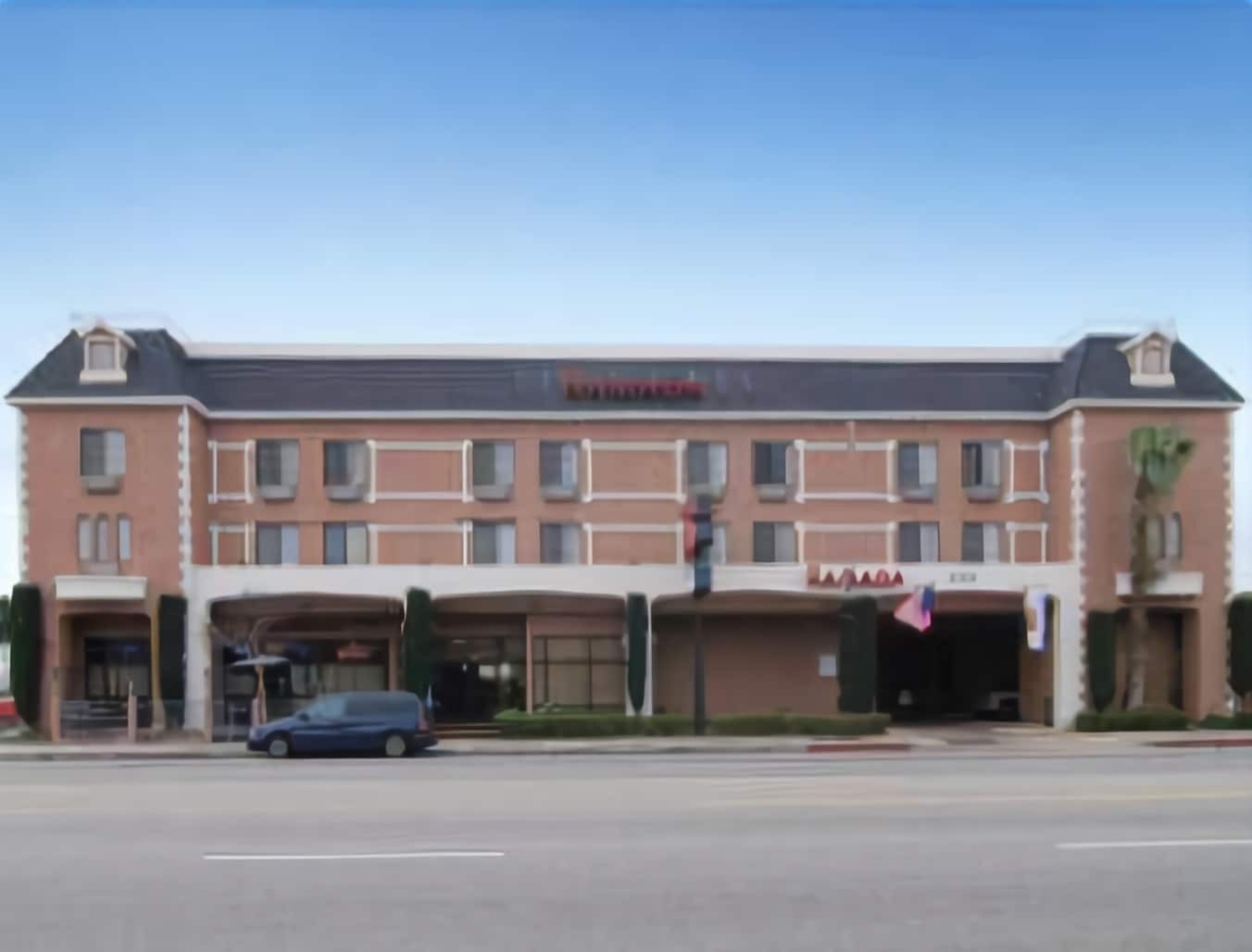 Holiday Inn Express & Suites Chatsworth By Ihg Los Angeles Exterior photo